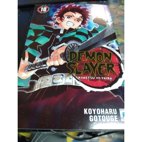 DEMON SLAYER KIMETSU NO YAIBA DI KOYOHARU GOTOUGE n. 10